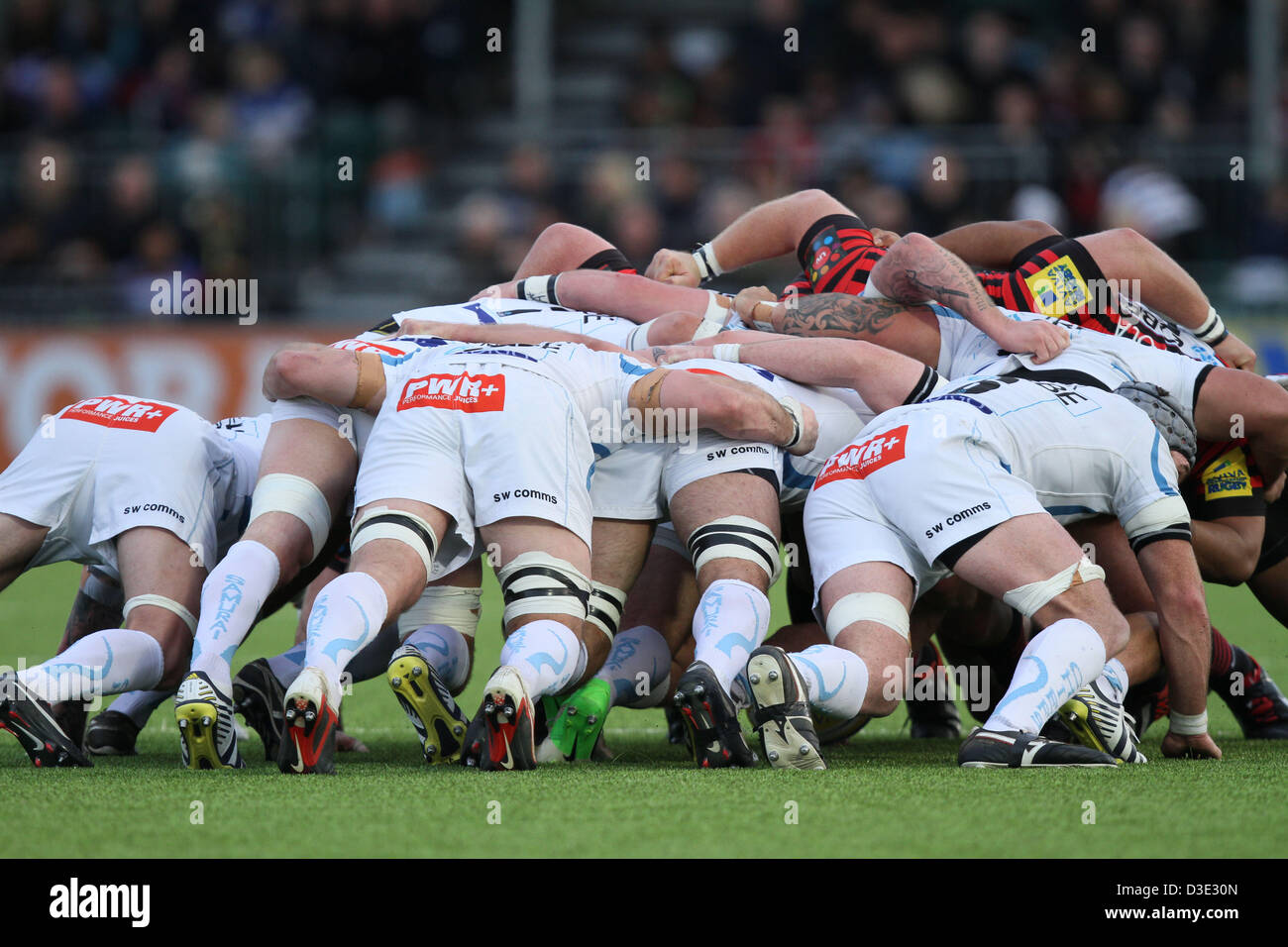 Hendon, au nord de Londres, UK Saracens v Exeter Chiefs rugby 16 février 2013 Le terrain artificiel a bien résisté aux rigueurs de bousculades. Pic : Paul Marriott Photography/Alamy Live News Banque D'Images