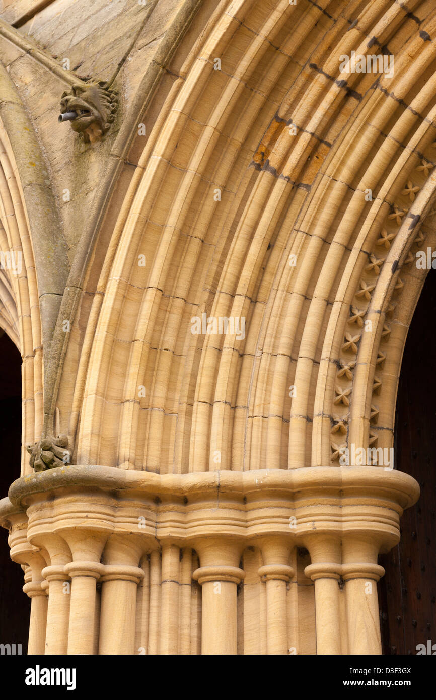 Détail de l'entrée de la cathédrale de Ripon North Yorkshire Angleterre Banque D'Images