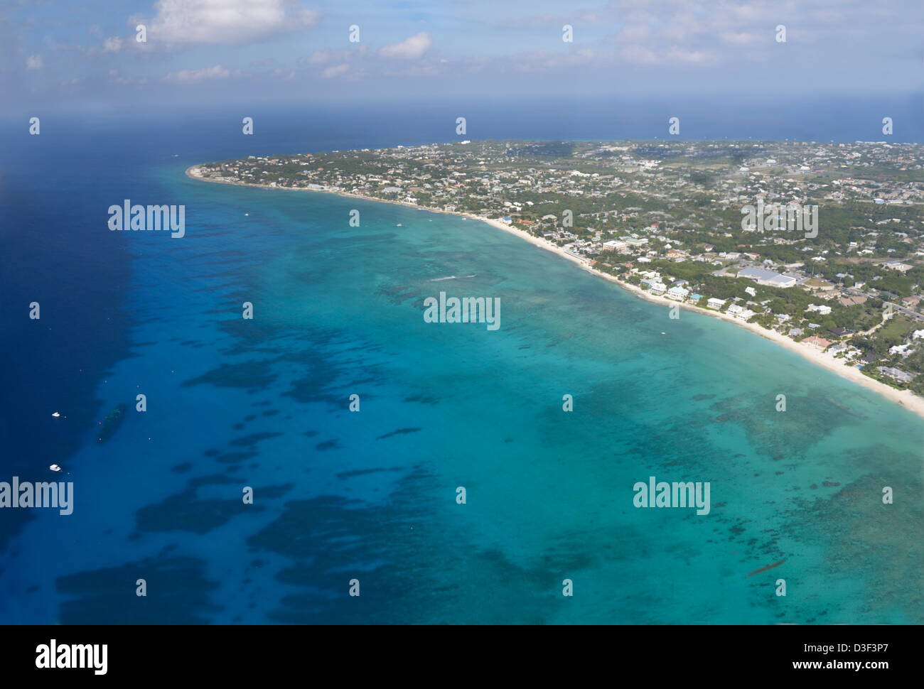 Au-dessus de récifs frangeants, Grand Cayman, Antilles britanniques. Banque D'Images