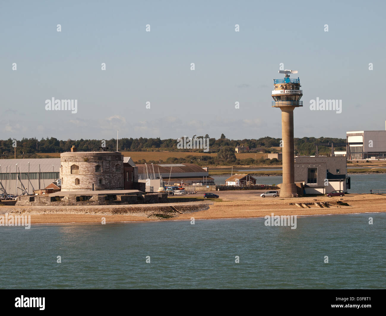 Château de La Tour de surveillance côtière et Calshot Spit Calshot Hampshire England UK Banque D'Images