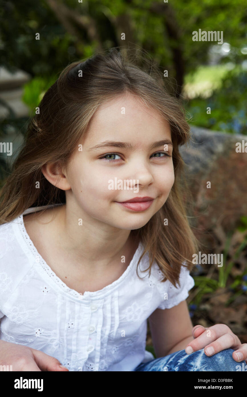 Portrait de jeune fille de 8 ans Photo Stock - Alamy