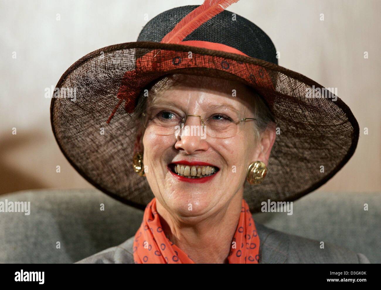 (Afp) - La reine du Danemark, Margrethe II, représenté à Schleswig, Allemagne du nord, 27 juillet 2004. Banque D'Images