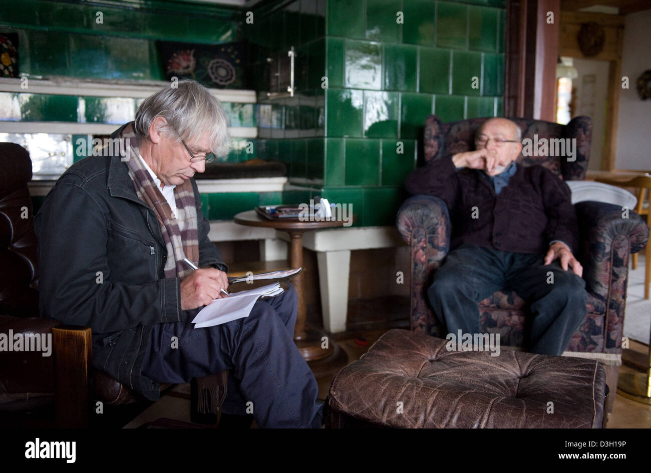 Görwihl, Allemagne, un médecin de campagne dans son travail quotidien, visite à domicile Banque D'Images