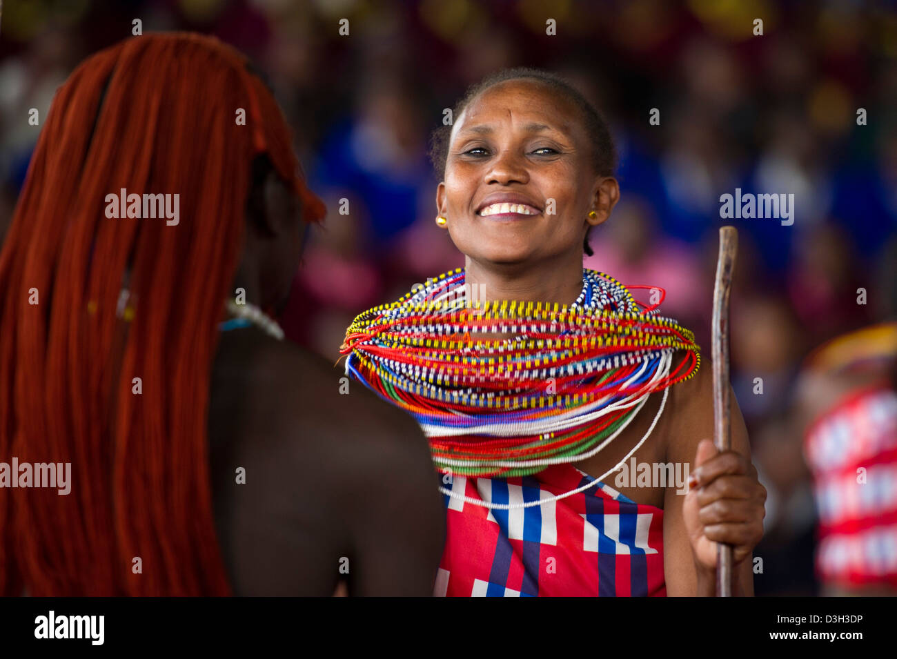 Danse traditionnelle à Bomas du Kenya, Nairobi, Kenya Banque D'Images