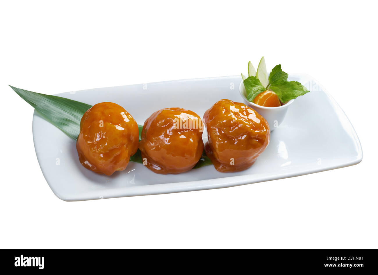 Fruits dessert traditionnel japonais.libre.isolé sur fond blanc. clipping path Banque D'Images