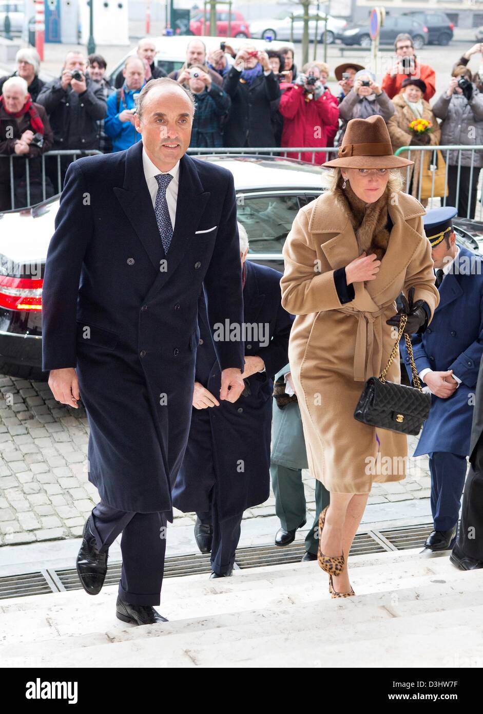 La Princesse Astrid et le Prince Lorenz de Belgique assistera à la messe pour commémorer le décès de membres de la famille royale dans la Cathédrale Notre Dame à Bruxelles, Belgique, 19 février 2013. Photo : Patrick van Katwijk Banque D'Images
