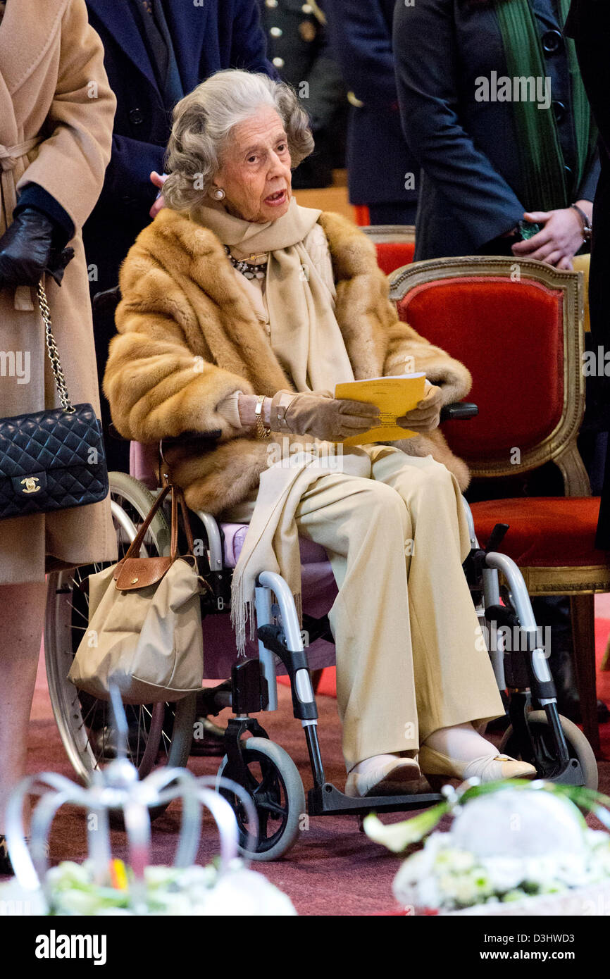 La Reine Fabiola de Belgique assiste à la messe pour commémorer le ...