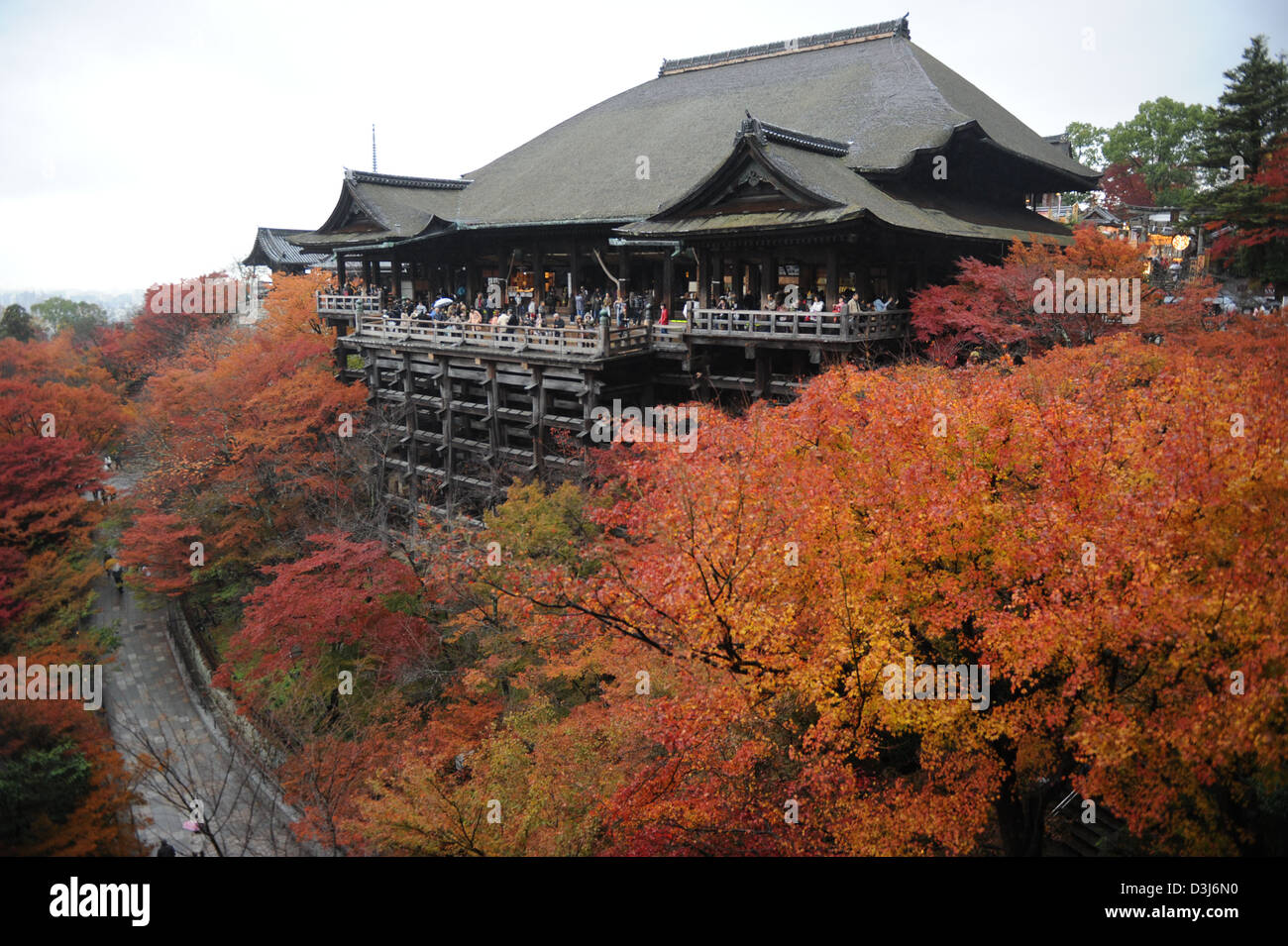 Kiyomizu dera Kyoto en plein automne couleur Banque D'Images