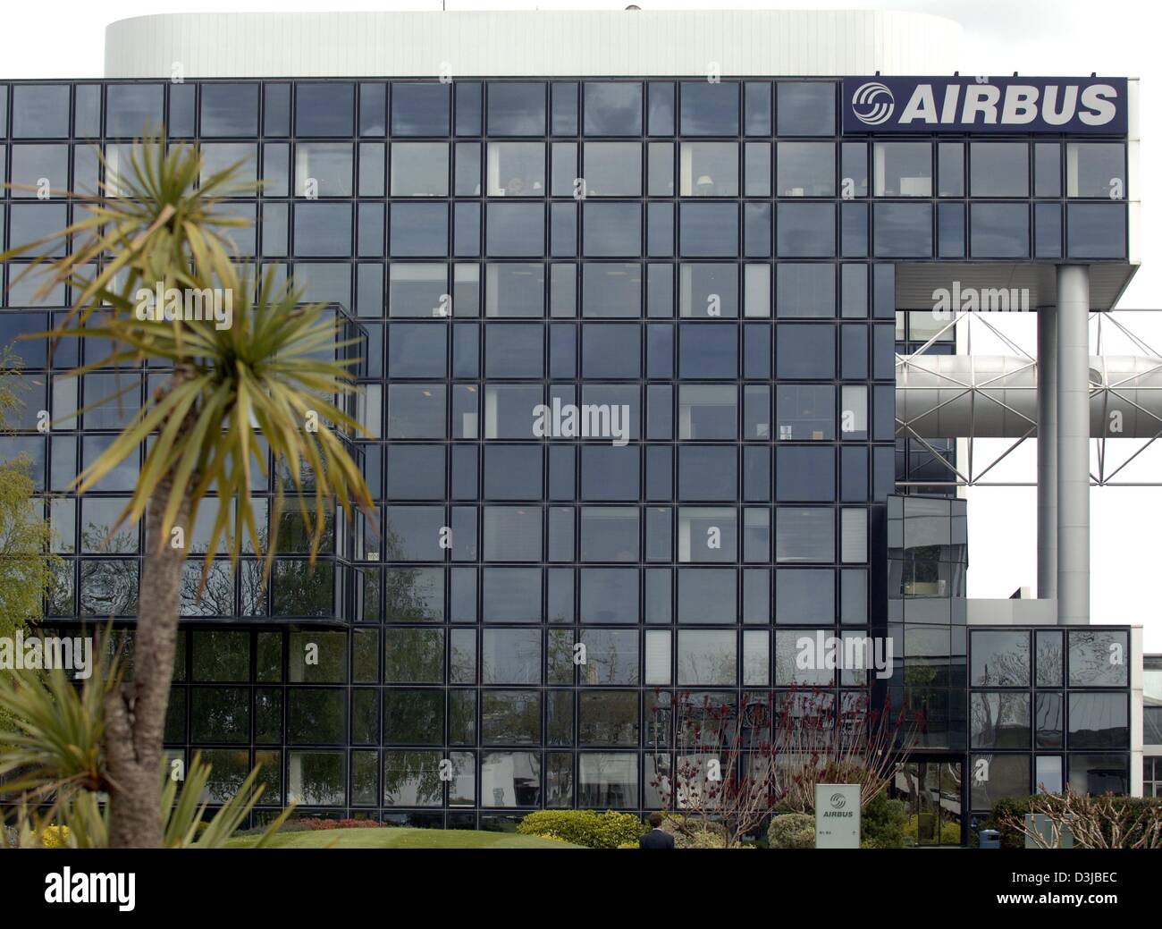 (Afp) - l'image montre le siège social d'Airbus à Toulouse, France, 20 avril 2005. Banque D'Images