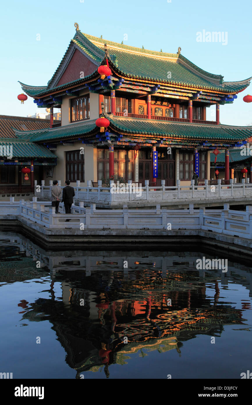 La Chine, le Yunnan, Kunming, Parc du Lac Vert, pavillons, Banque D'Images