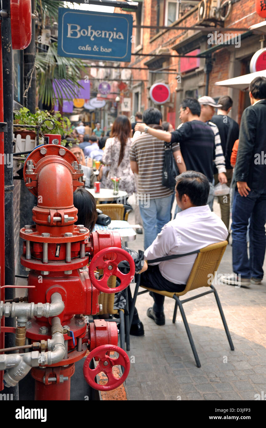 Une allée de Tianzifang, une partie rénovée dans la Concession française près de Taikang Lu, Shanghai - Chine Banque D'Images