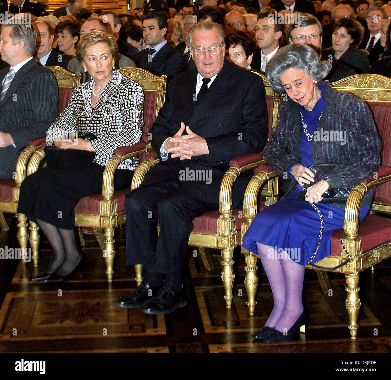(Afp) - (L-R) La Reine Paola, le Roi Albert et La Reine Fabiola de ...