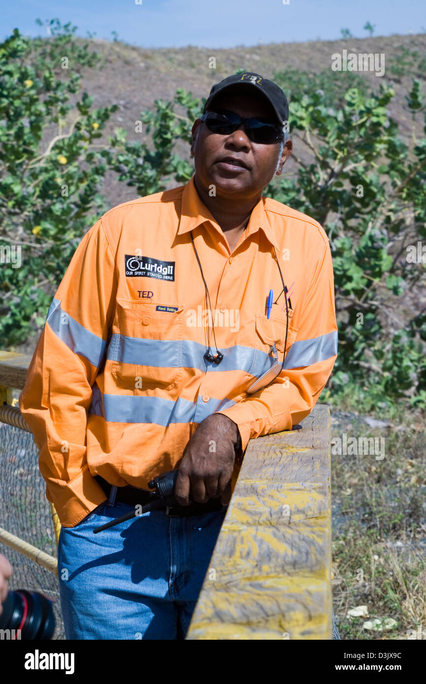 Tour guide, Rio Tinto's Argyle Diamond Mine, au sud de Kununnura, à l'est région de Kimberley, en Australie occidentale. Banque D'Images