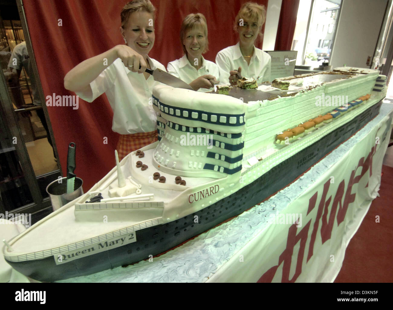 Navire De Beurre Banque D Image Et Photos Alamy