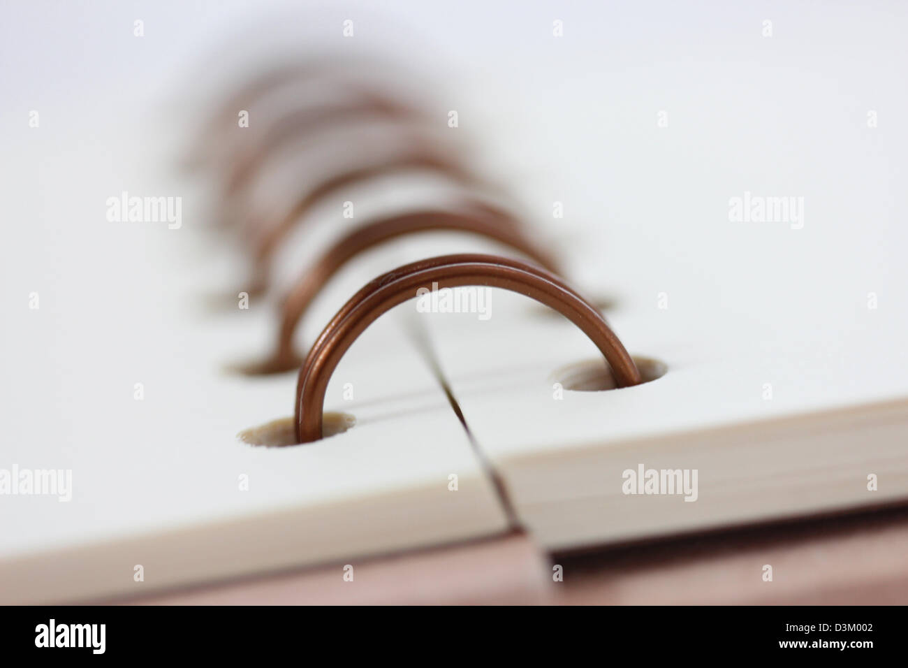 Close up of ring binder / ordinateur portable Banque D'Images