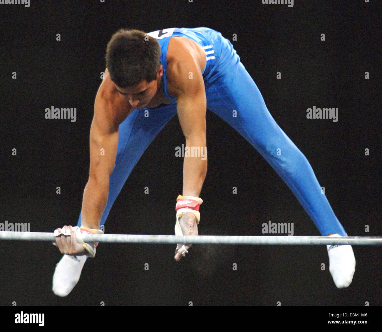 (Dpa) - Grec Vlasios Maras gagne avec 9 750 points ensemble avec Pegan slovène dans la finale de la 23e Coupe Internationale de la DTB-Schleyer Hall à Stuttgart, Allemagne, dimanche 23 octobre 2005. Photo : Norbert Foersterling Banque D'Images