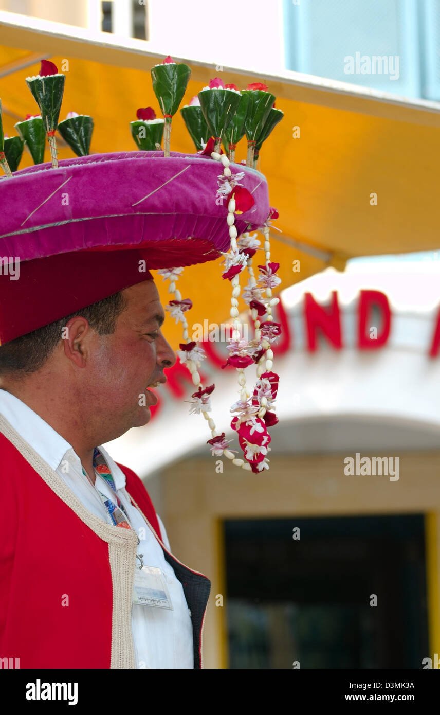 Vendeur de bonbons, Medina, la Tunisie, l'Afrique Banque D'Images