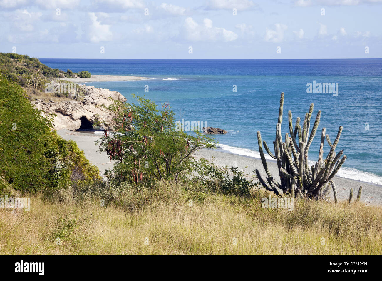 Mer des Caraïbes le long de la côte sud de Cuba près de Santiago de Cuba Banque D'Images