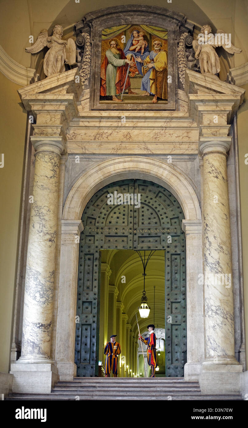 Cité du Vatican, Cité du Vatican, de la garde à l'entrée de la Chapelle Sixtine Banque D'Images