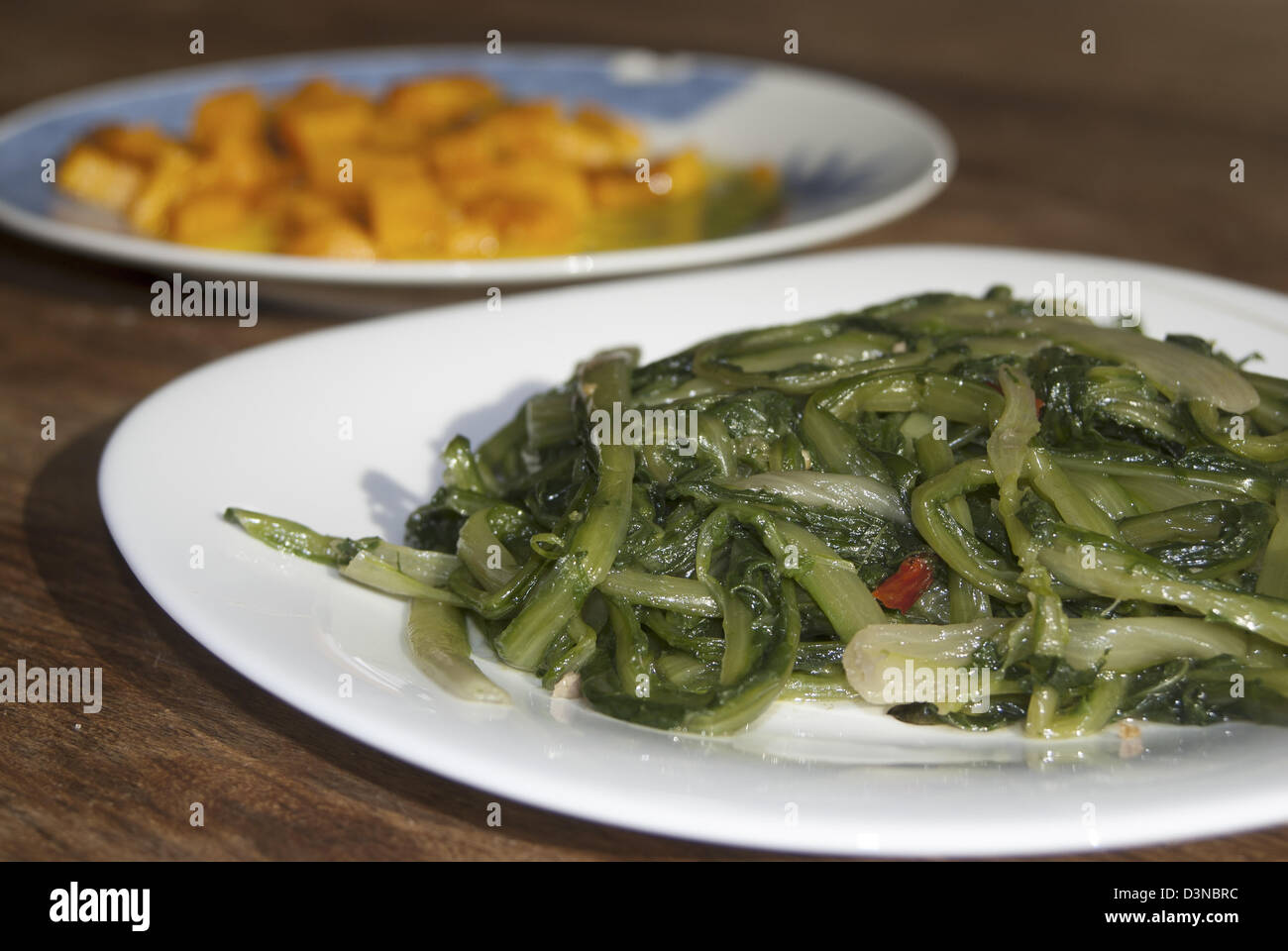 Variété des verts italiens : squash et de chicorée Banque D'Images