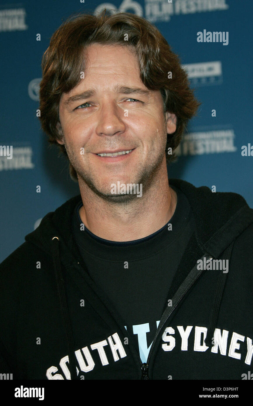 La Nouvelle-Zélande l'acteur Russell Crowe assiste à une 'Bonne Année' conférence de presse pendant le 31e Festival International du Film de Toronto qui a eu lieu à l'hôtel Sutton Place, à Toronto, Canada, samedi, 9 septembre 2006. Photo : Hubert Boesl Banque D'Images