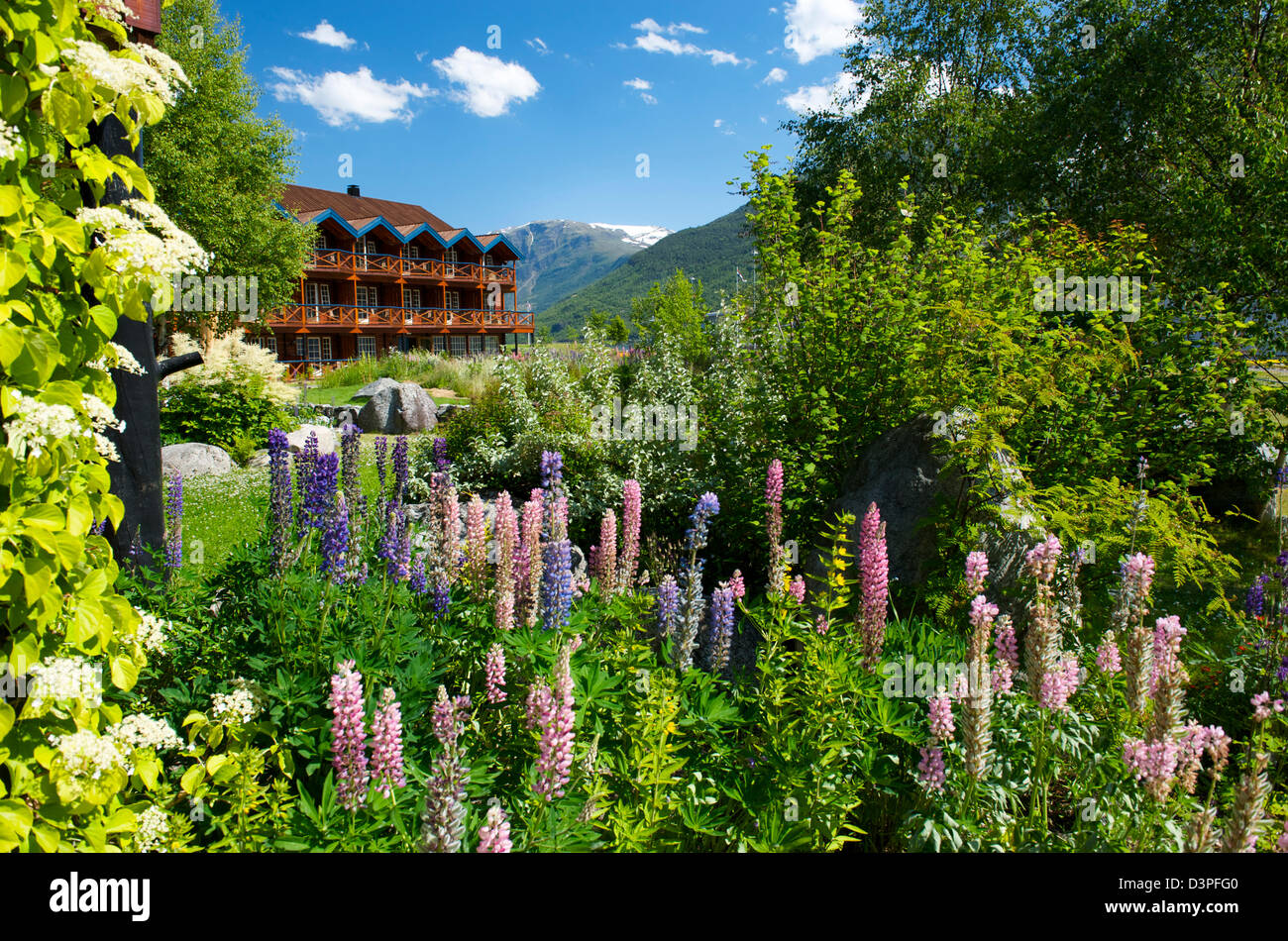Le joli village de flam, la Norvège est une destination de croisière populaire et la maison à la flam railway Banque D'Images