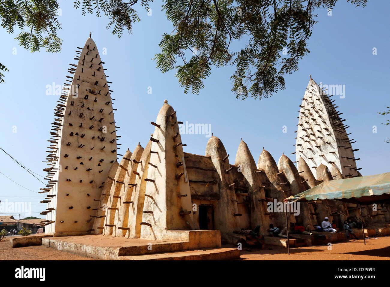 Grande mosquée de style du Sahel, l'architecture de boue, Bobo Dioulasso, Burkina Faso Banque D'Images
