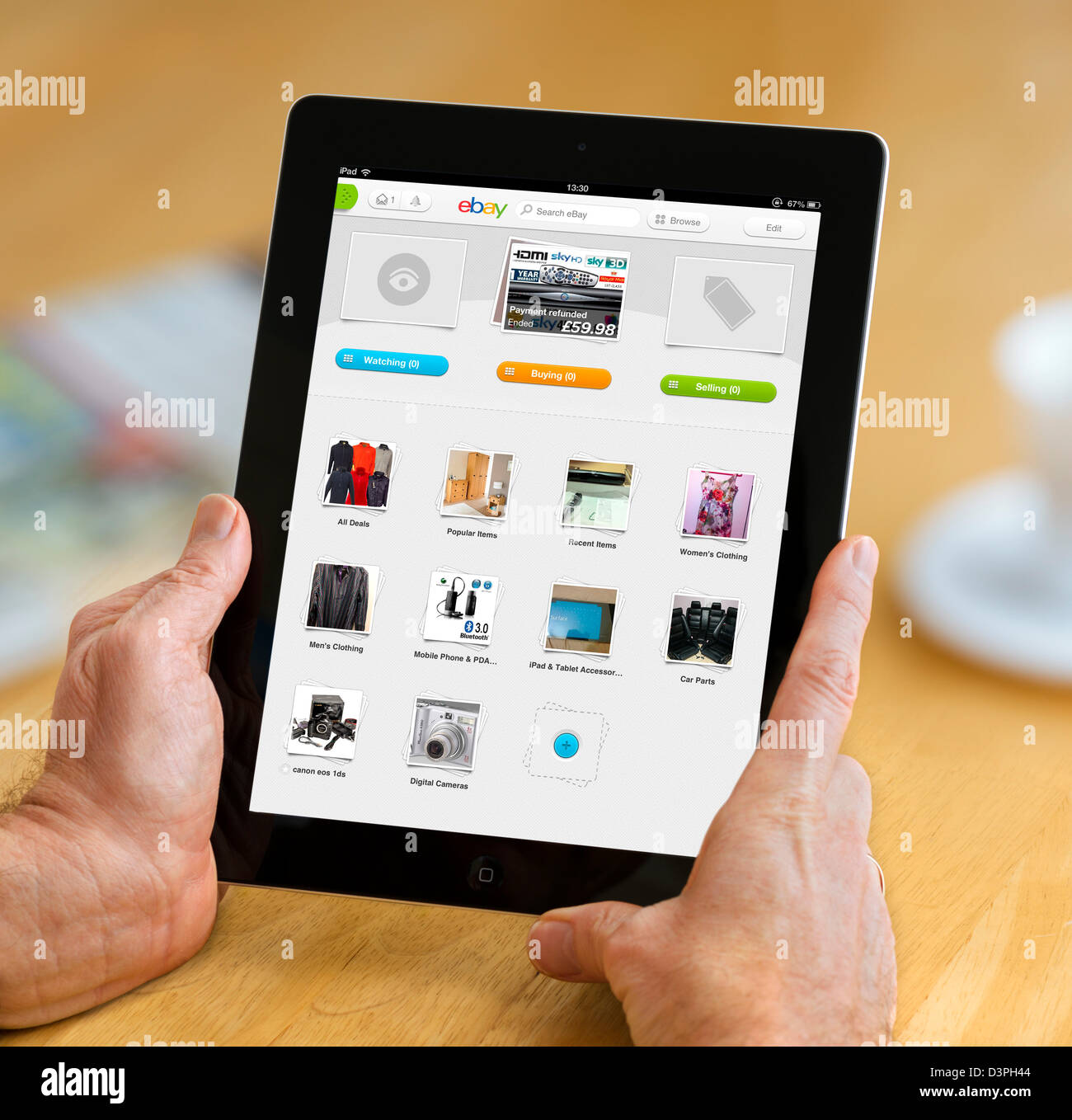 Consultez une page du compte avec l'application ebay sur une 4ème génération d'Apple iPad, UK Banque D'Images