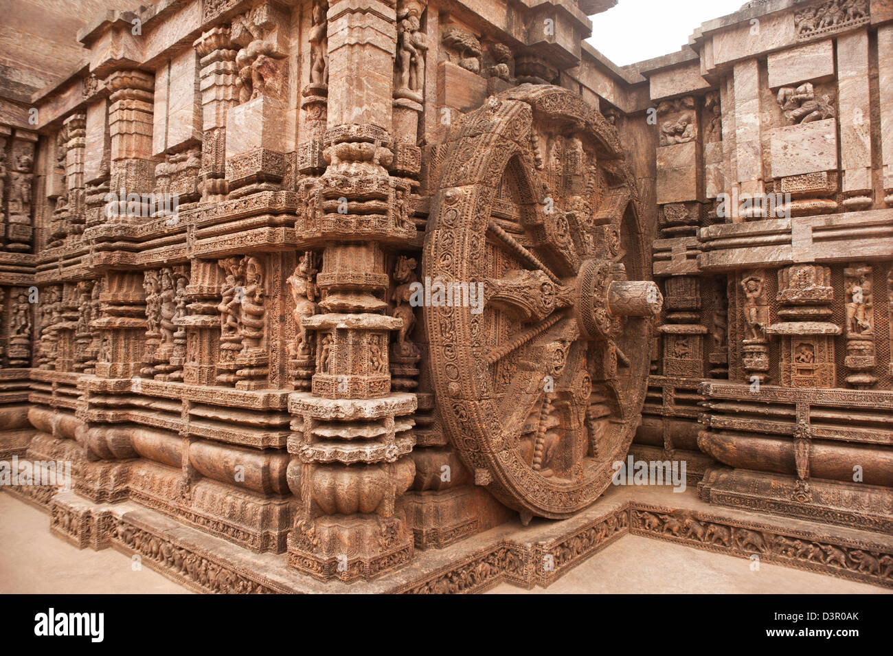 Les détails de la sculpture d'un temple, Temple du Soleil de Konark, Puri, Orissa, Inde Banque D'Images