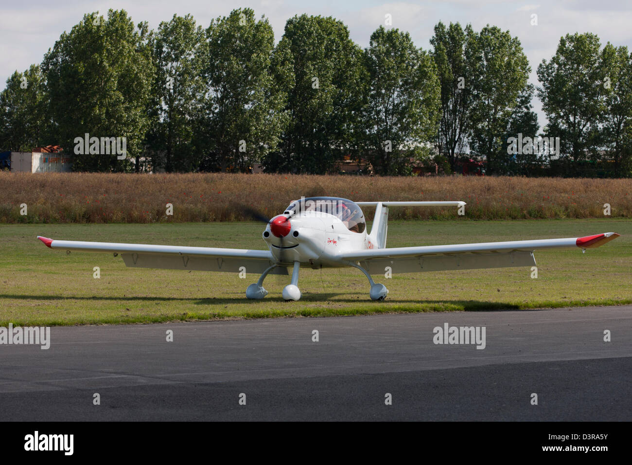 Dyn'Aero MCR-01 ULC Banbi G-CENA roulant d'ulm piste à Breighton Airfield Banque D'Images