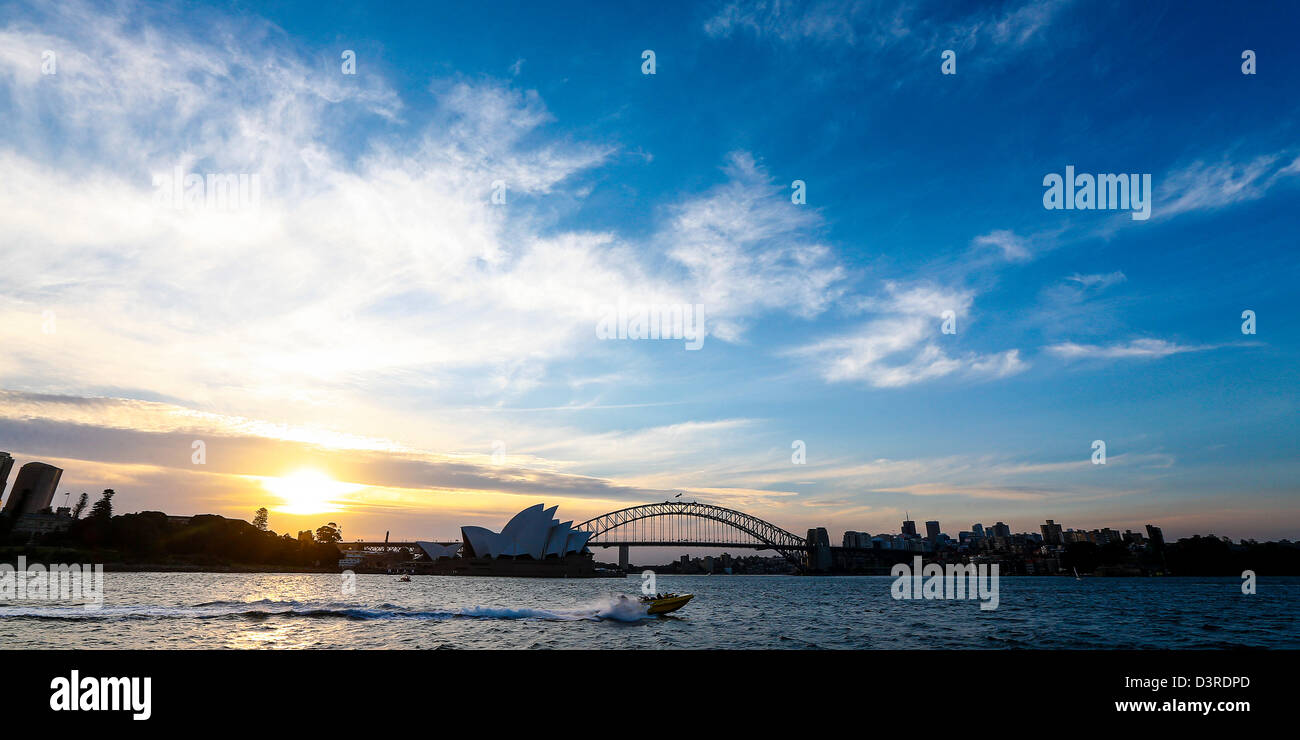 Sydney Silhoutte of mountain range at Sunset Banque D'Images