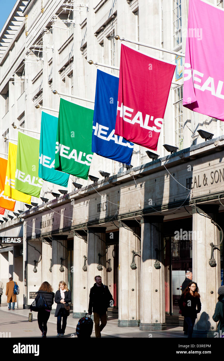Heal's department store sur Tottenham Court Road, Londres, Royaume-Uni Banque D'Images Heal's department store sur Tottenham Court Road, Londres, Royaume-Uni Banque D'Images