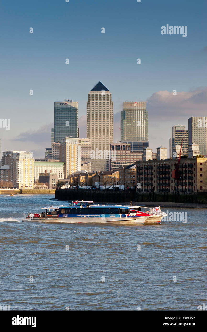 Docklands vu de l'ensemble de la rivière Thames, London, Royaume-Uni Banque D'Images