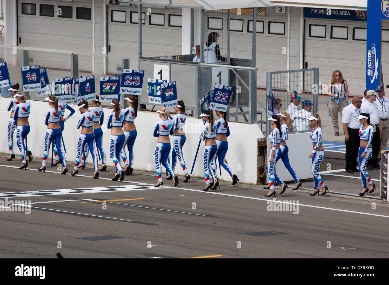 Filles de grille sur le Hungaroring, Mogyoród, Hongrie, le 6 mai 2012 Banque D'Images