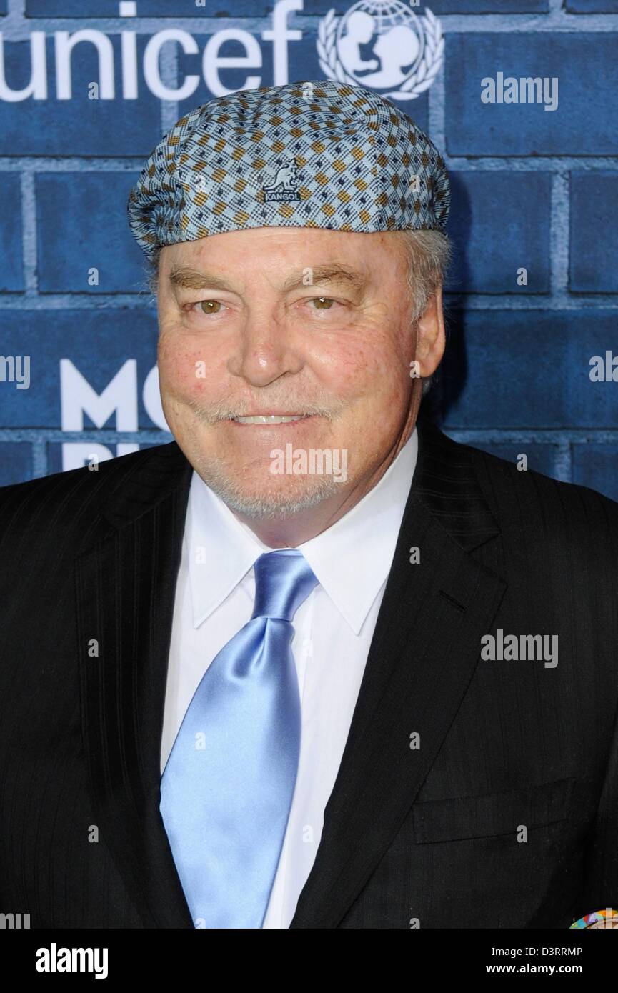 Stacy Keach aux arrivées pour le 2nd Annual Pre-Oscar célèbre brunch Montblanc Signature pour bonne Collection avec l'UNICEF, l'établissement Hotel Bel-Air, Los Angeles, CA, le 23 février 2013. Photo par : Sara Cozolino/Everett Collection/Alamy Live News Banque D'Images
