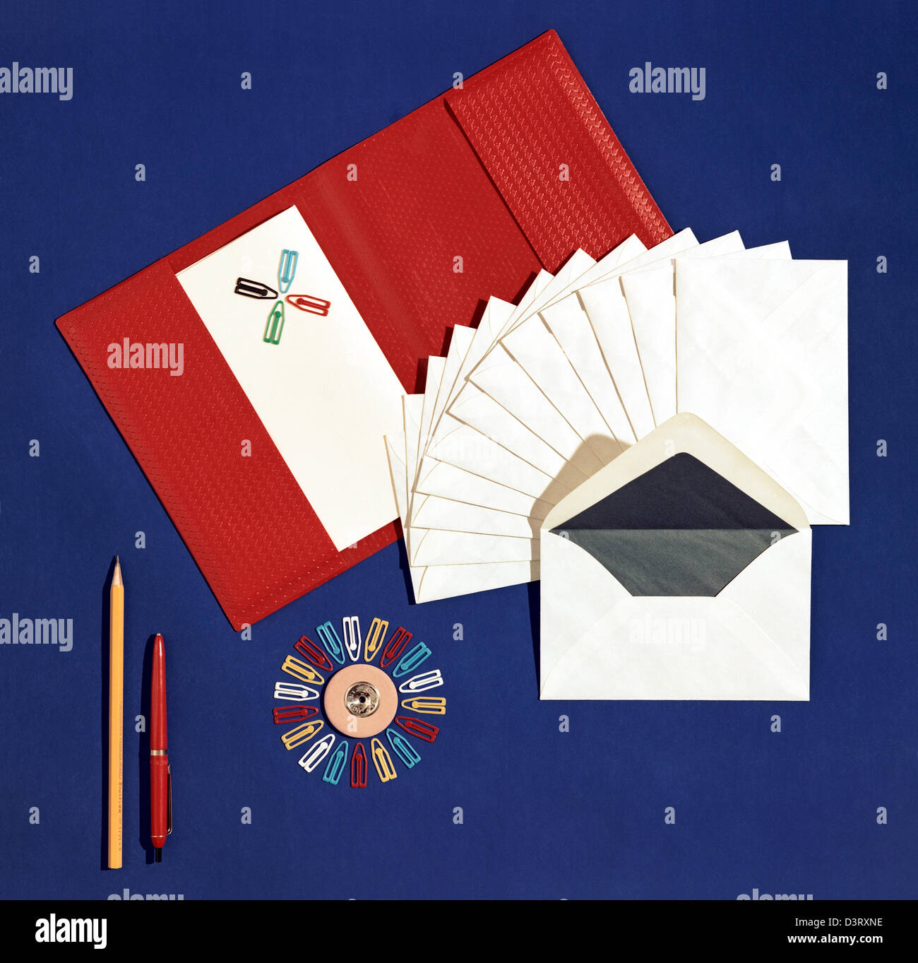 Berlin, RDA, une publicité pour divers produits de papeterie et fournitures de bureau Banque D'Images