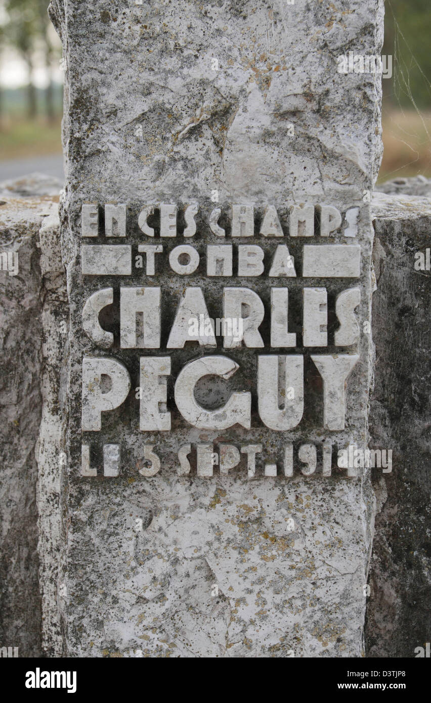 Le Lieutenant Charles Péguy Memorial, près de l'endroit, il est tombé le 5 septembre 1914 près de Villeroy, France. Banque D'Images