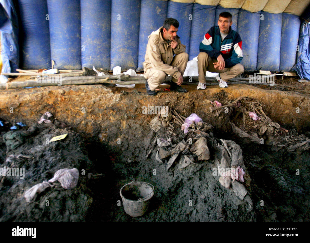 Une fosse commune près de Snagovo à Zvornik, en Bosnie-Herzégovine, le 15 novembre 2006. Zvornik est situé près de Srebrenica à la frontière de la Serbie. Le nombre d'habitants de la ville ont diminué de 21 000, principalement des Serbes et des réfugiés serbes de l'Bosnian-Croatian Fédération. La ville la triste scène pour le massacre de juillet 1995, lorsque les Serbes sous le commando du général Ratko Mla Banque D'Images