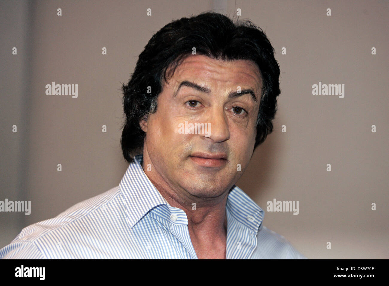 L'acteur américain Sylvester Stallone est représenté au cours de la présentation de son nouveau film "Rocky Balboa" à Cologne, Allemagne, le jeudi 11 janvier 2007. L'Allemagne début du film est prévue pour le 08 février 2007. Photo : Joerg Carstensen Banque D'Images