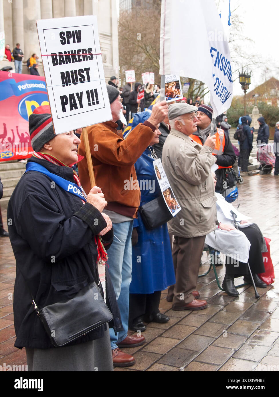 Pensionnés de lutte pendant une journée d'action par les travailleurs du secteur public contre les modifications au régime de pension. Banque D'Images