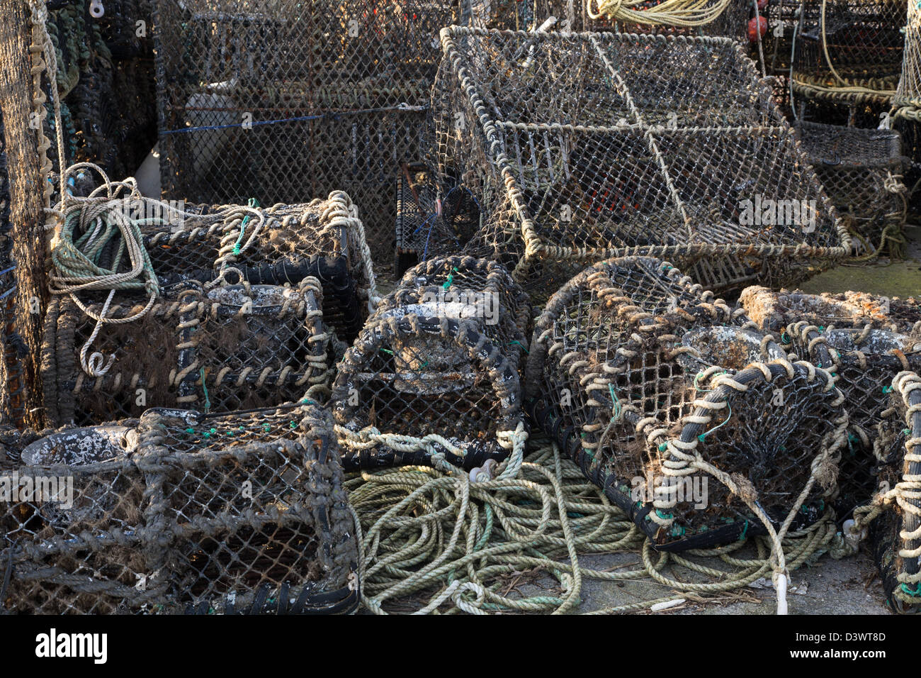 Les casiers empilés sur Mudeford Quay, Christchurch Dorset UK Février 2013 Banque D'Images