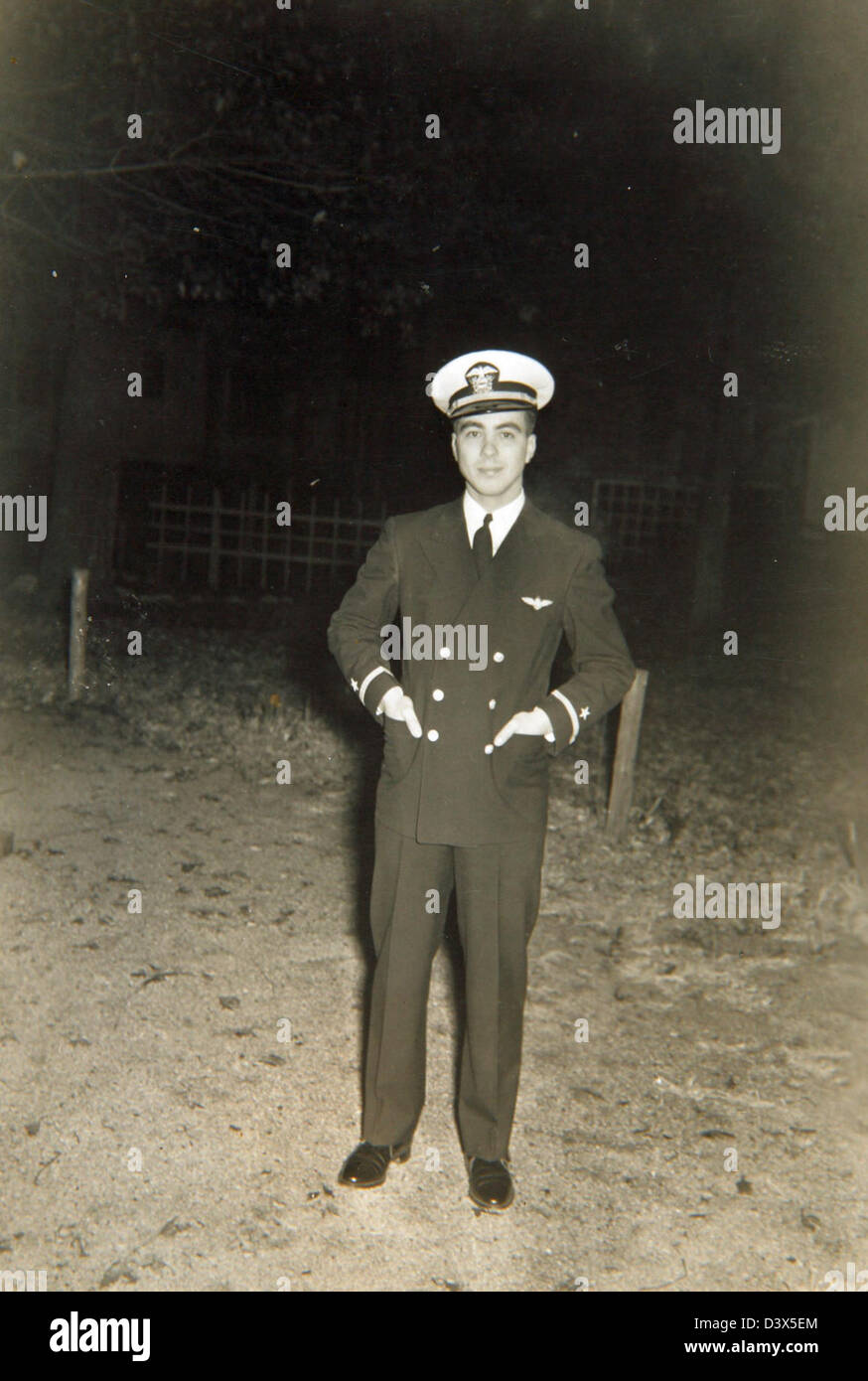 La photo de la collection spéciale Waldeman P. Jahn est une archive remarquable contenant des images significatives liées à des thèmes historiques. La collection capture des moments dans le temps en mettant l'accent sur la photographie historique et la préservation. Banque D'Images