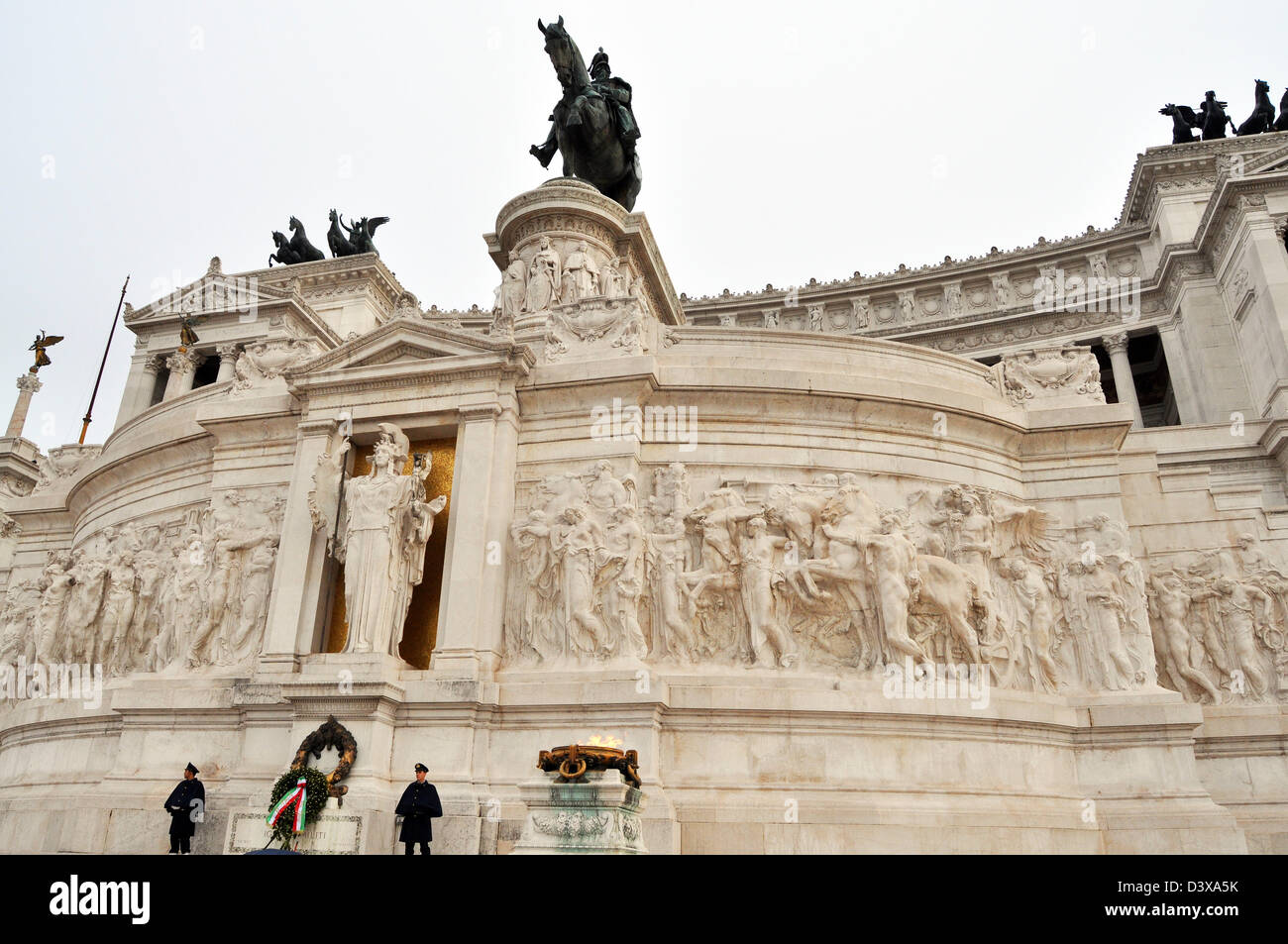 La Piazza Venezia, le Monument Victor Emmanuel, Rome Italie. Banque D'Images