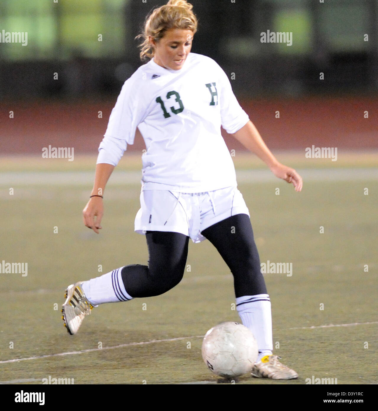 Girl's High School en action soccer CT USA Banque D'Images