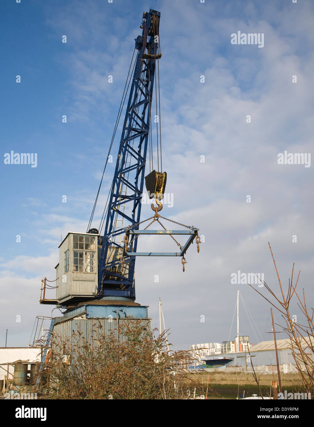 La vieille ville historique de grue sur le quai, nouvelle coupe riverside, Ipswich, Suffolk, Angleterre Banque D'Images