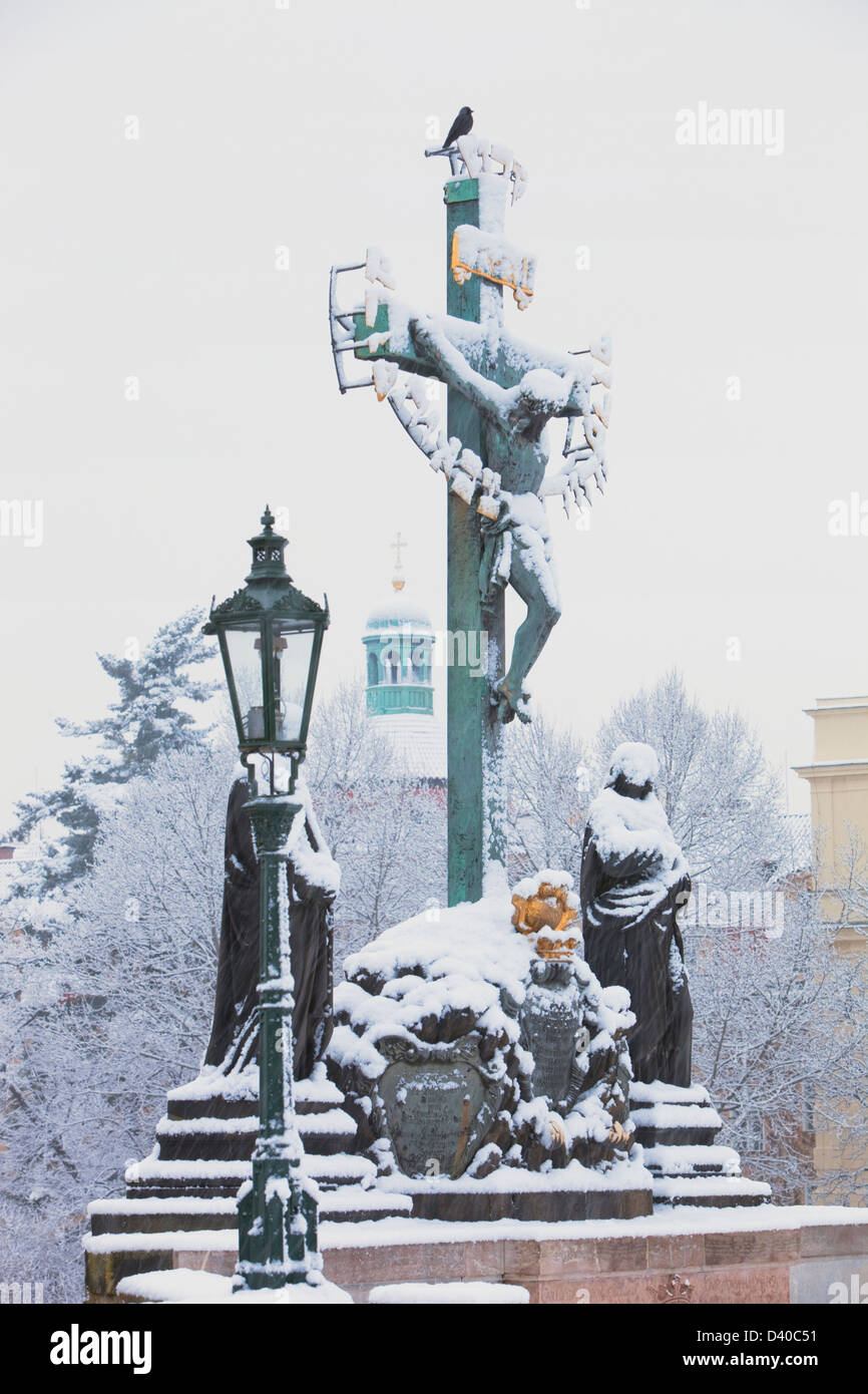 Prague - Le pont Charles en hiver Banque D'Images