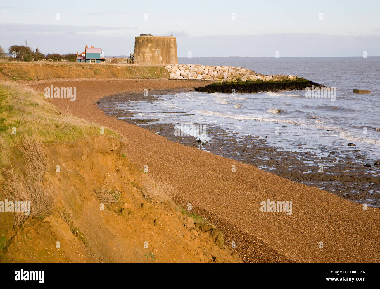 Une érosion rapide de falaise de soft red Crag rock à East Lane, Bawdsey, Suffolk, Angleterre Banque D'Images