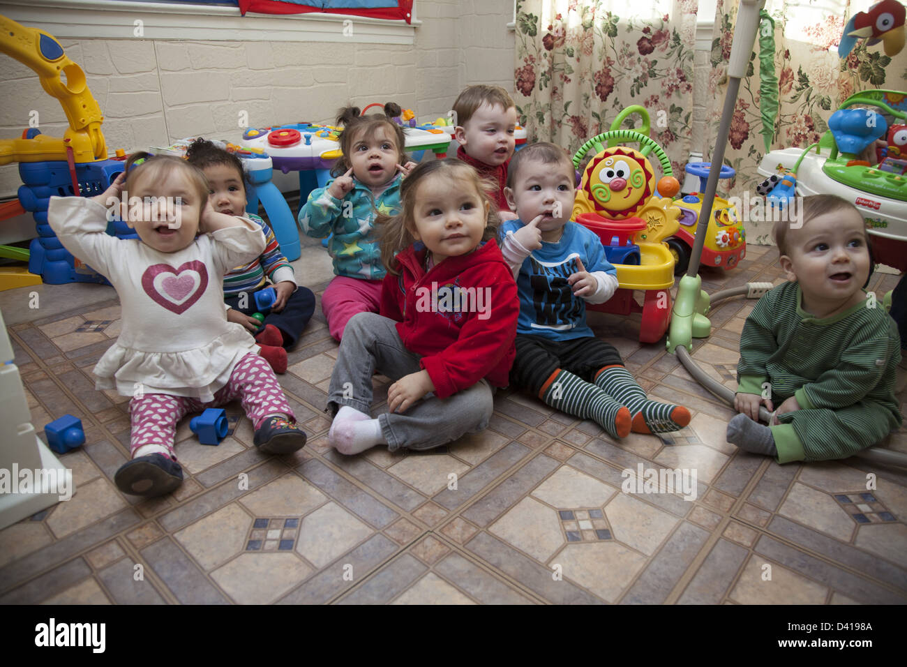 Smart Kids sont nous, une école maternelle et multiculturelle early learning centre à Brooklyn, New York. Banque D'Images