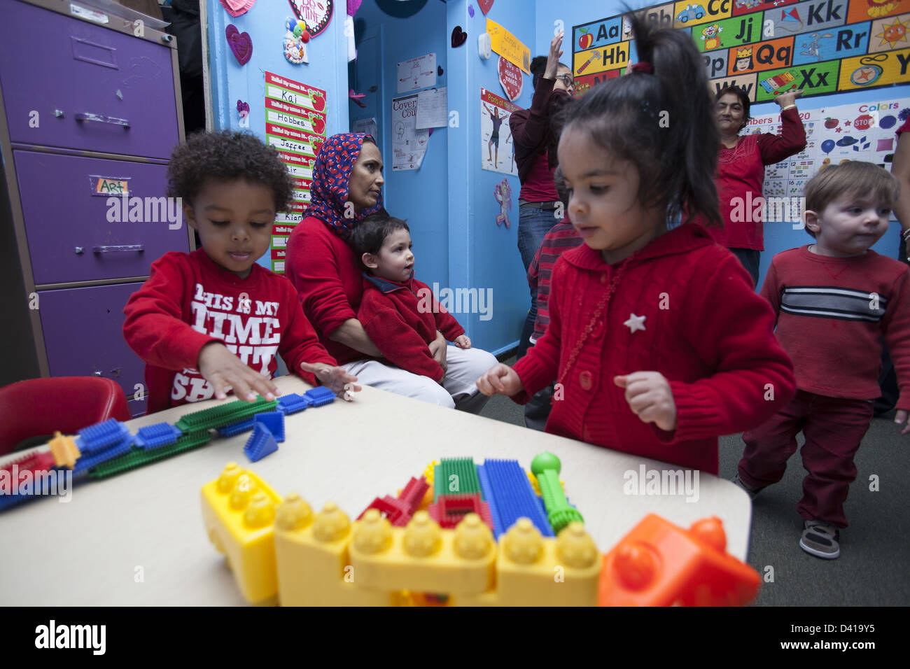 Smart Kids sont nous, une école maternelle et multiculturelle early learning centre à Brooklyn, New York. Banque D'Images