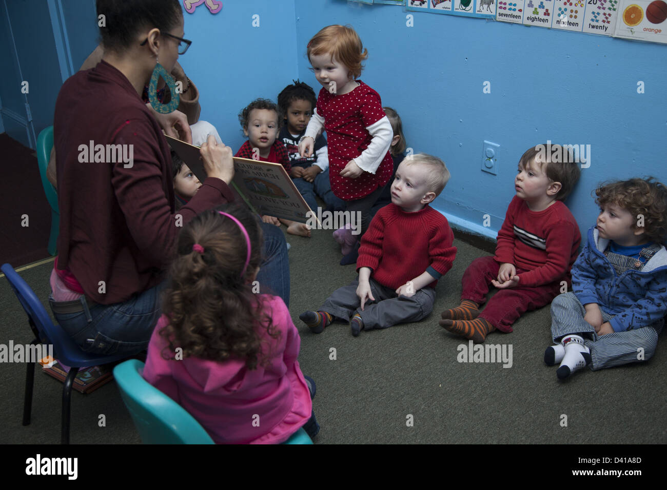 Smart Kids sont nous, une école maternelle et multiculturelle early learning centre à Brooklyn, New York. Banque D'Images